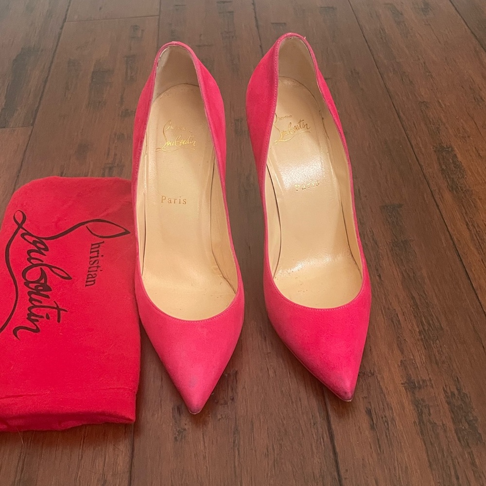 Pigalle Follies 100 Suede Pumps